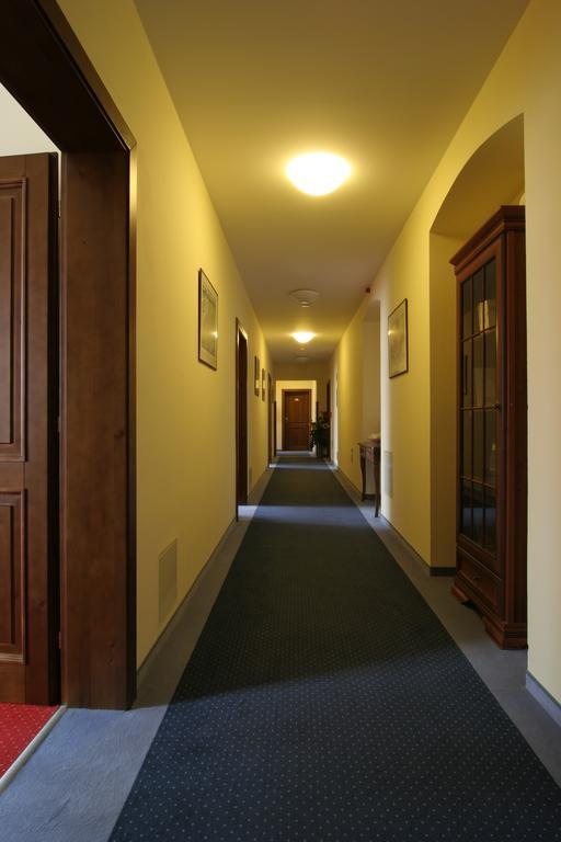 Hejtmansky Dvur Hotel Slany Exterior photo